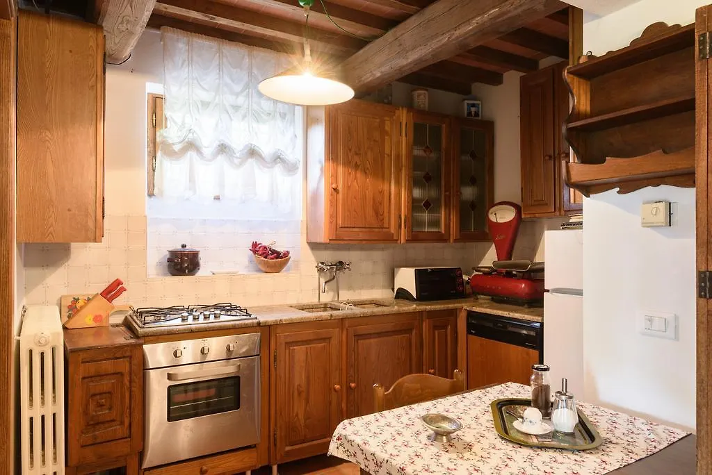 Villa Grazia Tuscany, Great Value Family Home , Private Pool Pergognano Holiday home